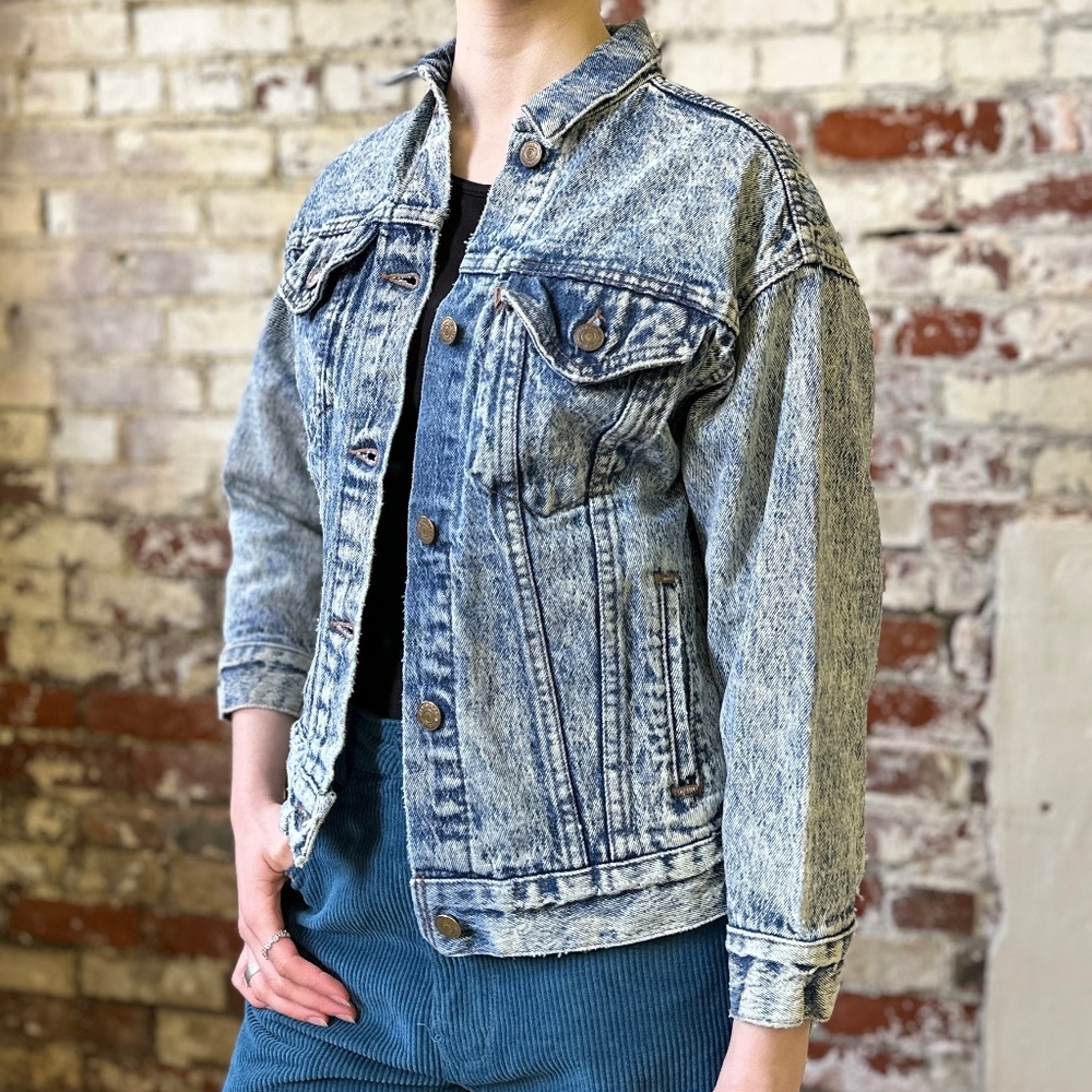 Vintage Levi's Stonewash Denim Trucker Jacket Size M